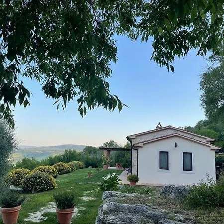 Dom wakacyjny Il Nido Del Falco Nelle Antiche Mura *