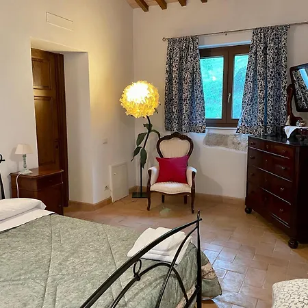 Il Nido Del Falco Nelle Antiche Mura Dom wakacyjny *