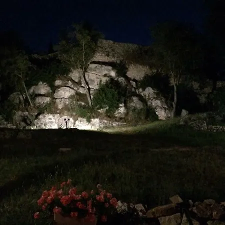 Il Nido Del Falco Nelle Antiche Mura Dom wakacyjny *